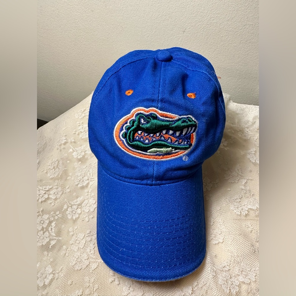 Florida Gators Baseball Hat By Signatures
